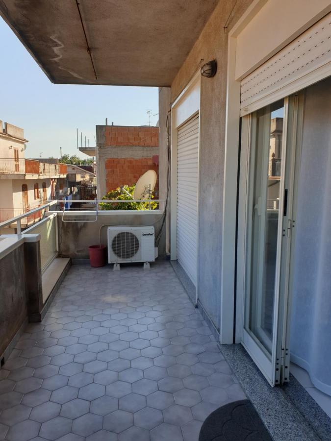 גיארדיני נאקסוס Baia Alcantara Apartments מראה חיצוני תמונה
